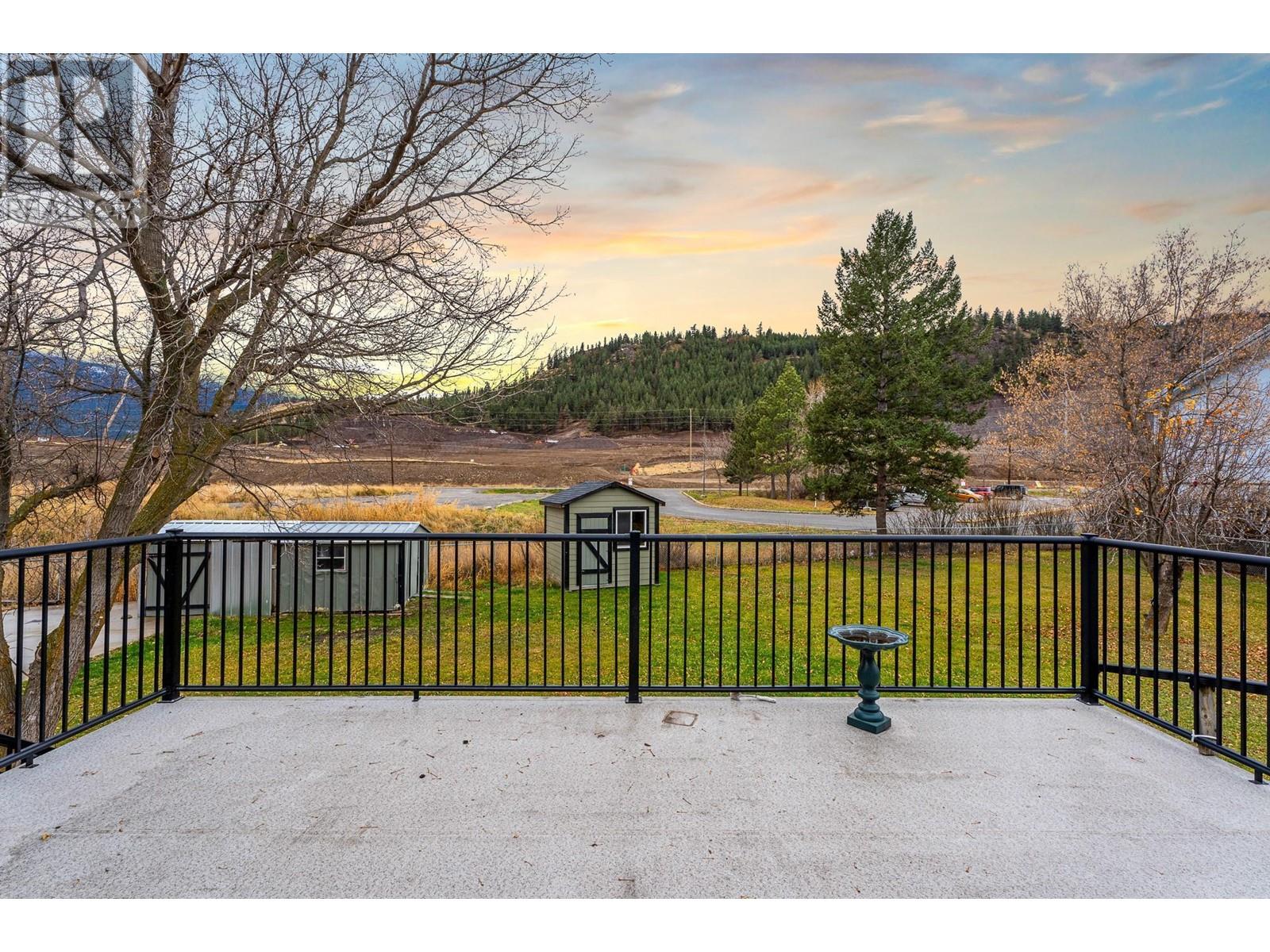 2011 Birch Avenue, Merritt, British Columbia  V1K 1P8 - Photo 50 - 10339842