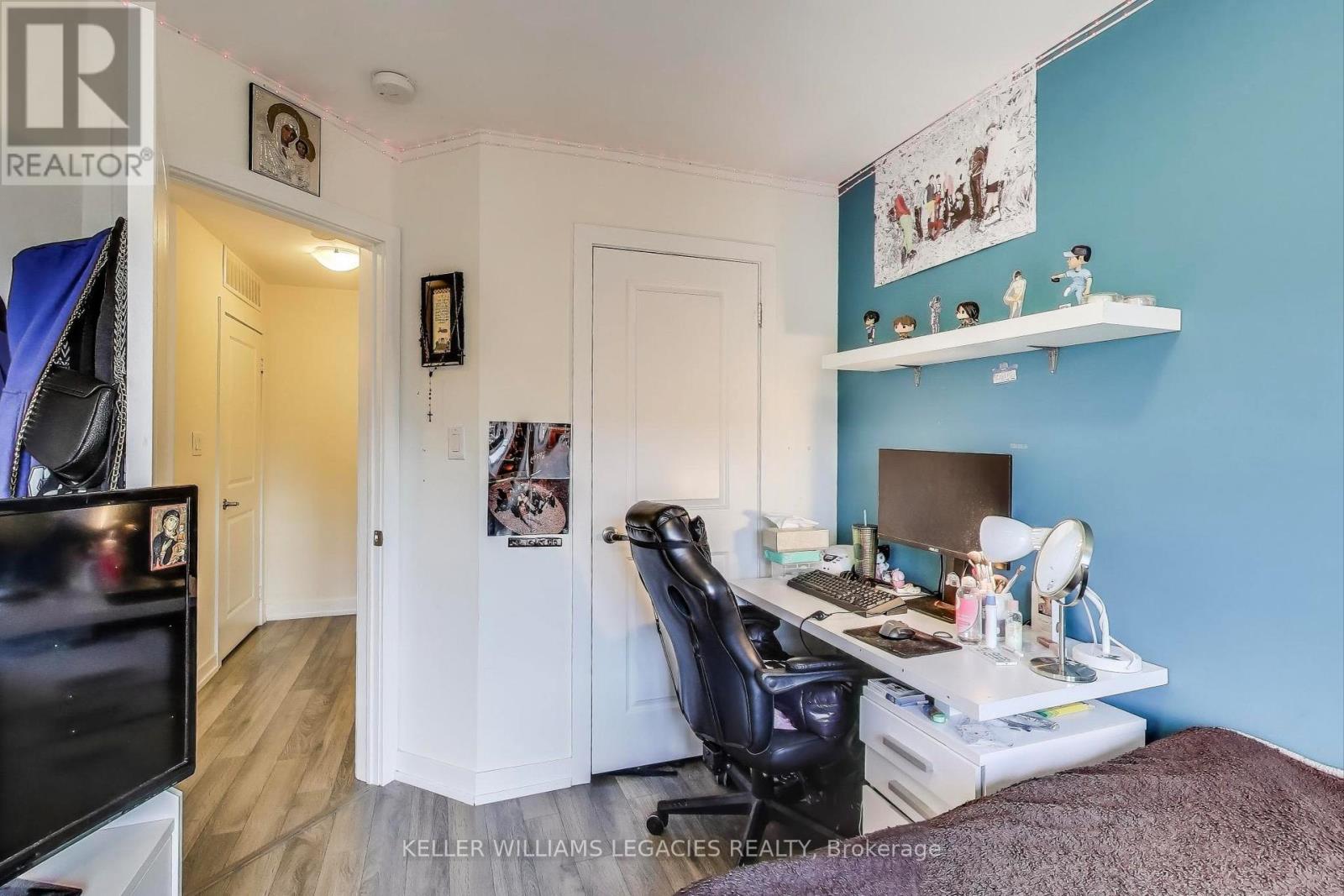 31 - 2335 Sheppard Avenue W, Toronto, Ontario  M9M 0E7 - Photo 15 - W12034455