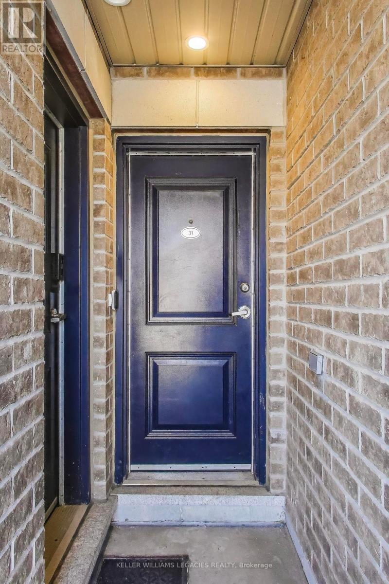Property at 31 - 2335 SHEPPARD AVENUE W image 3