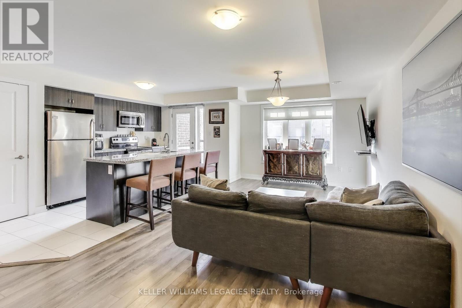 Property at 31 - 2335 SHEPPARD AVENUE W image 4
