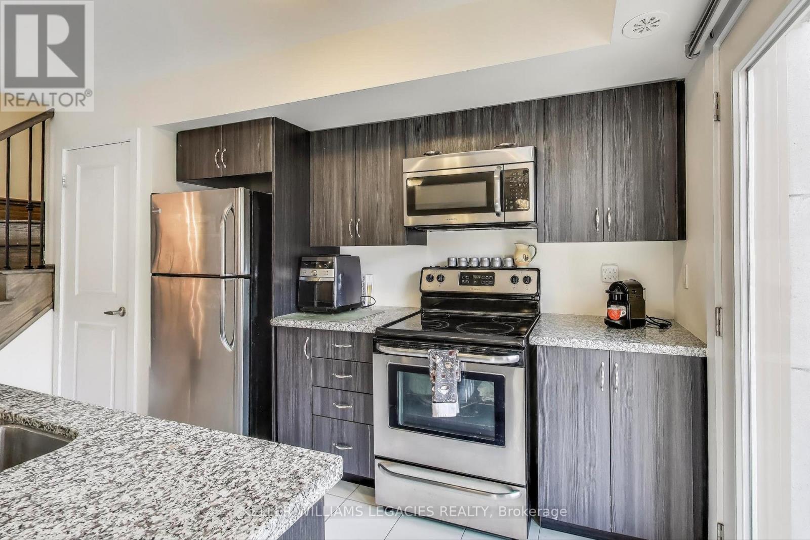 31 - 2335 Sheppard Avenue W, Toronto, Ontario  M9M 0E7 - Photo 6 - W12034455