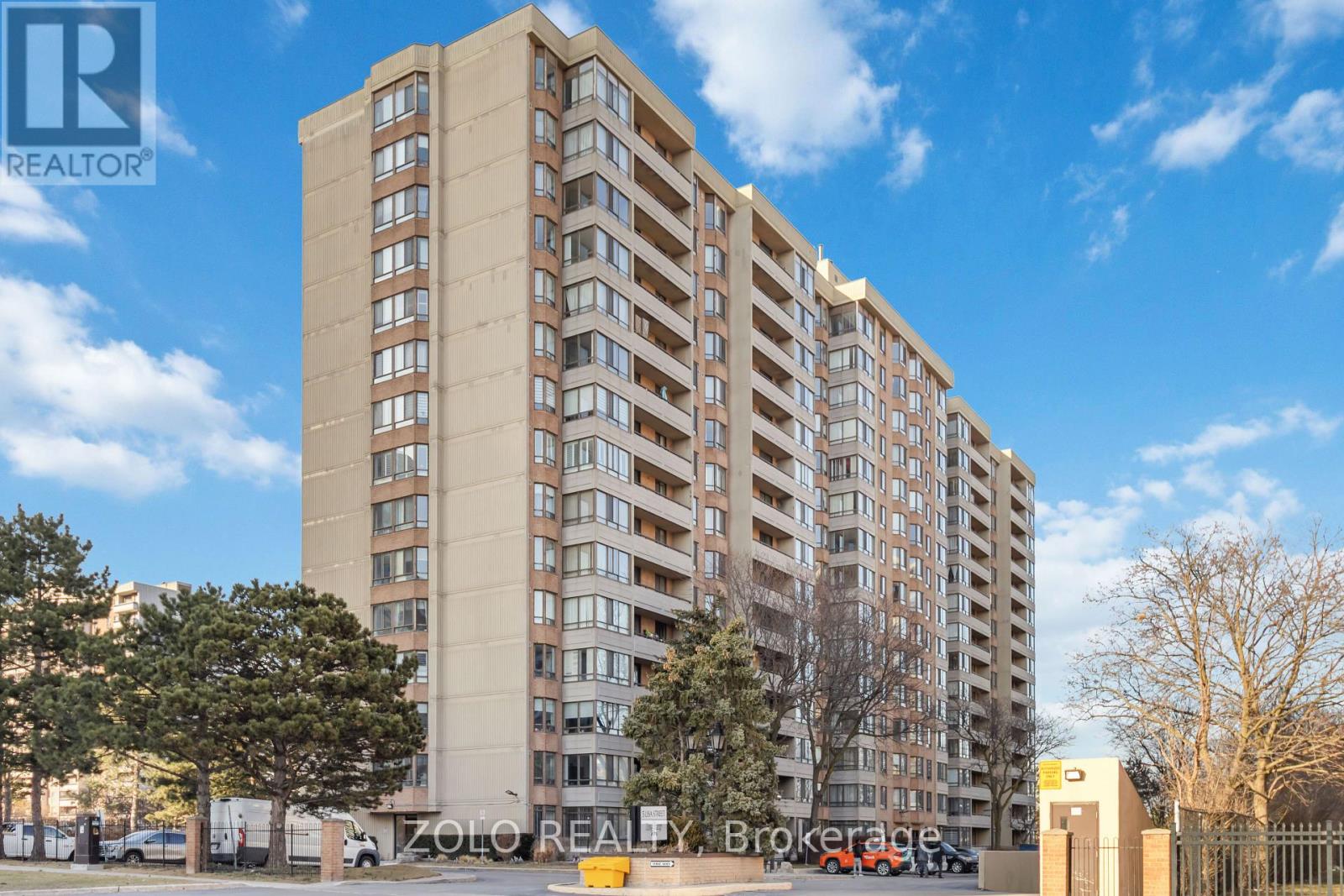 Property at 1601 - 5 LISA STREET image 1