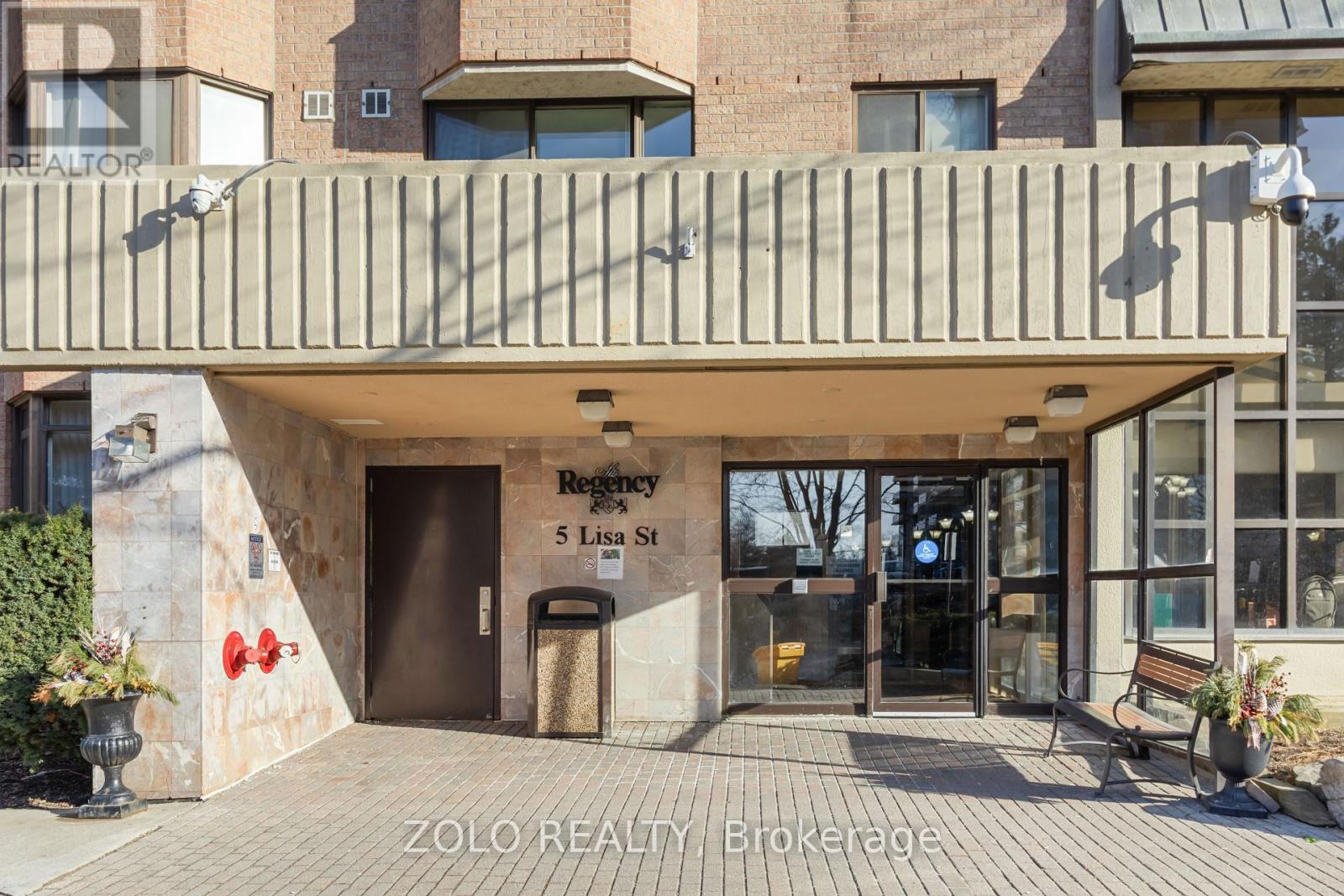 Property at 1601 - 5 LISA STREET image 2