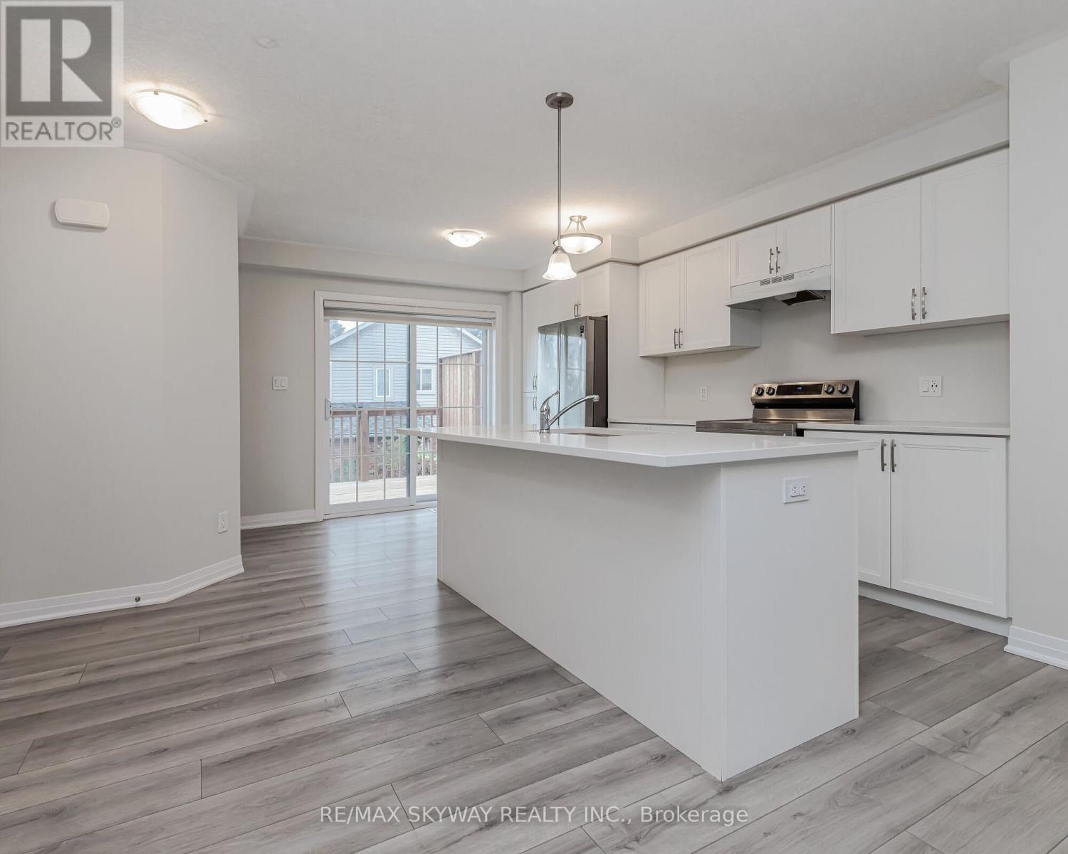 5 - 311 Woolwich Street, Waterloo, Ontario  N2K 0H4 - Photo 14 - X12034446