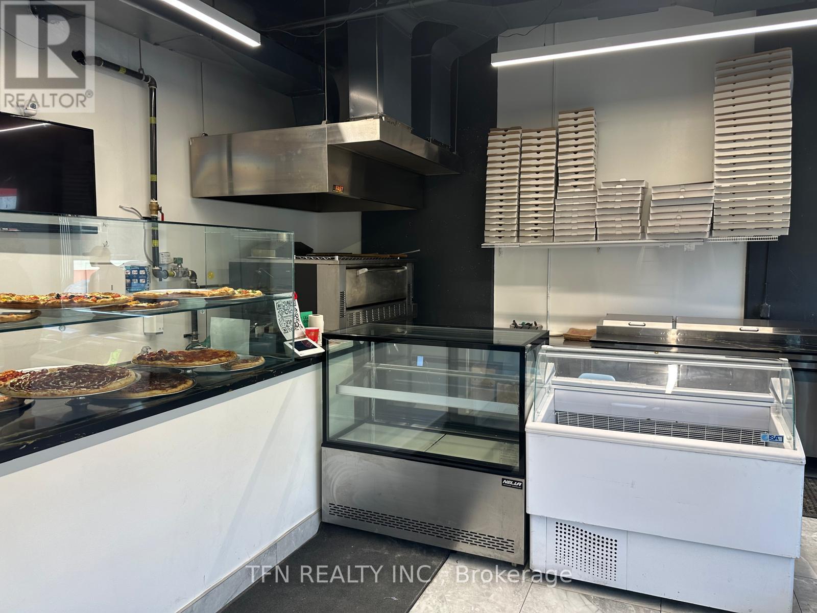 903 Queen Street E, Toronto, Ontario  M4M 1J4 - Photo 12 - E12010476