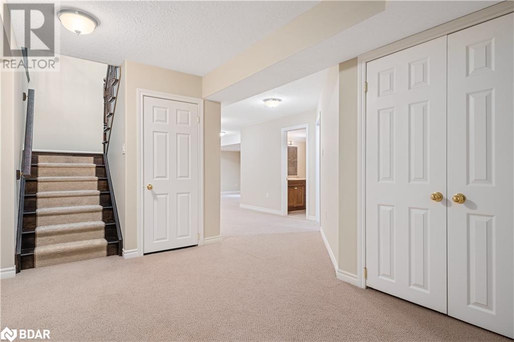 15 Prince William Way, Barrie, Ontario  L4N 0Y9 - Photo 26 - 40709035