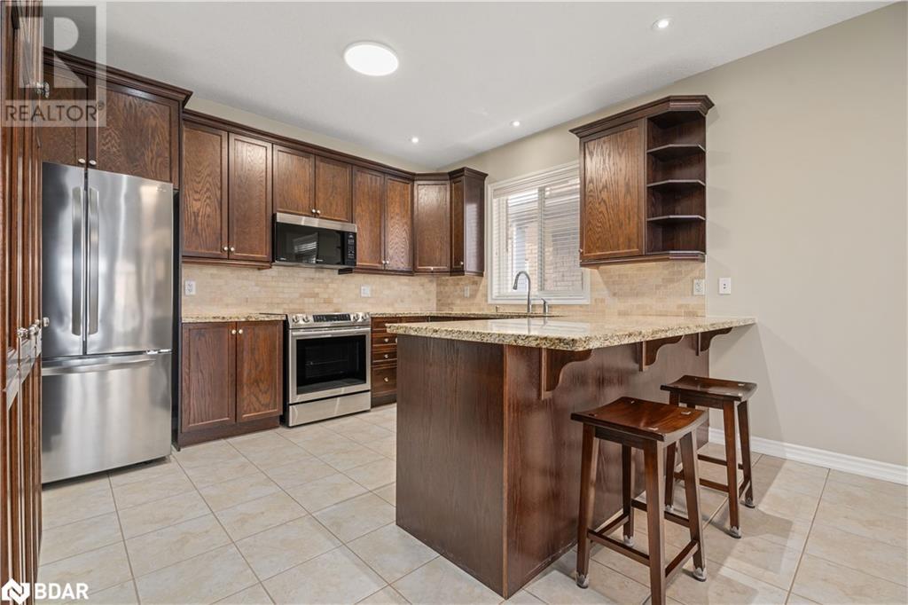 15 Prince William Way, Barrie, Ontario  L4N 0Y9 - Photo 7 - 40709035