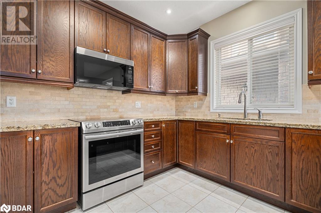 15 Prince William Way, Barrie, Ontario  L4N 0Y9 - Photo 9 - 40709035