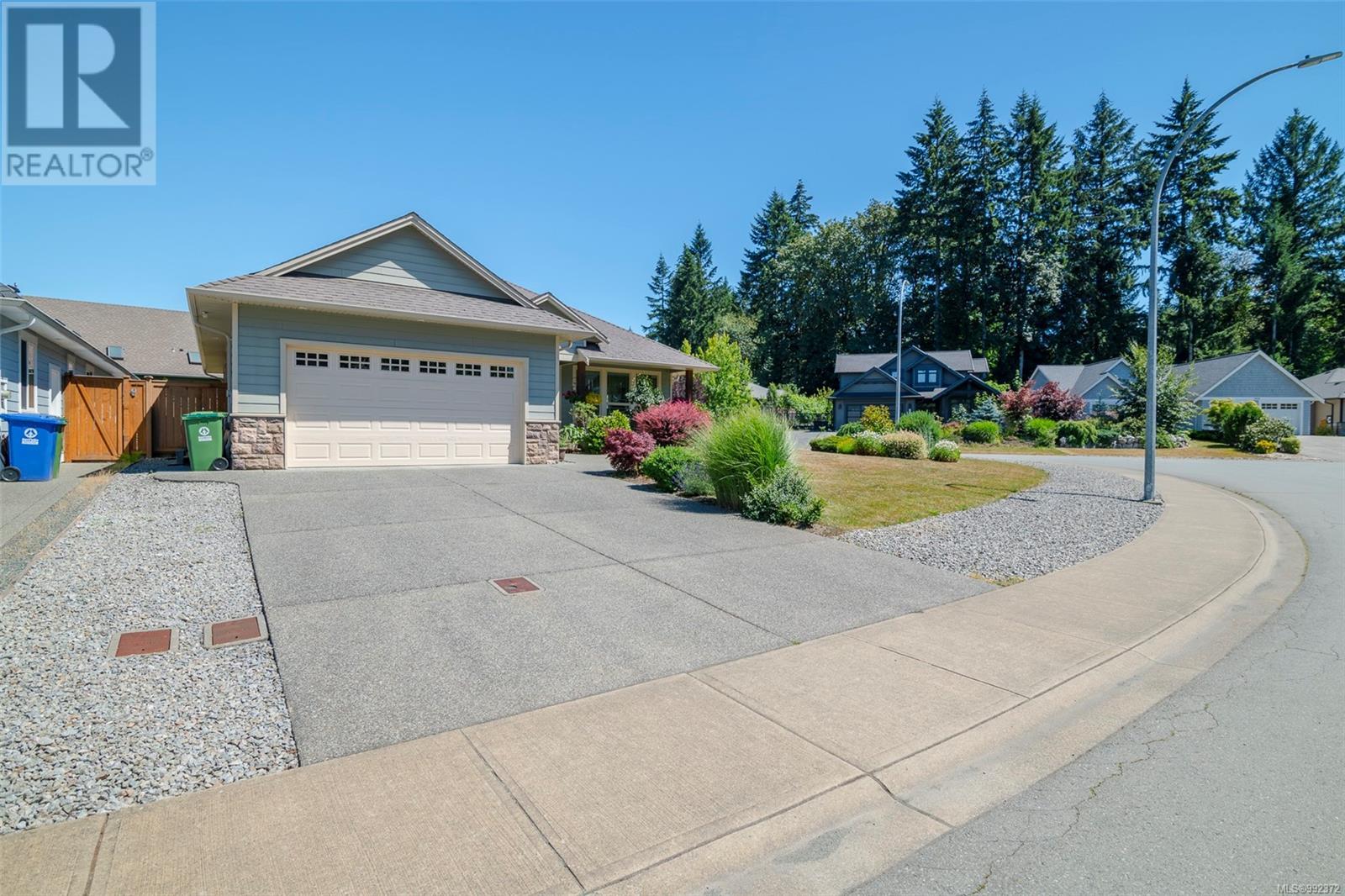 Property at 3555 Bracken Lane image 4