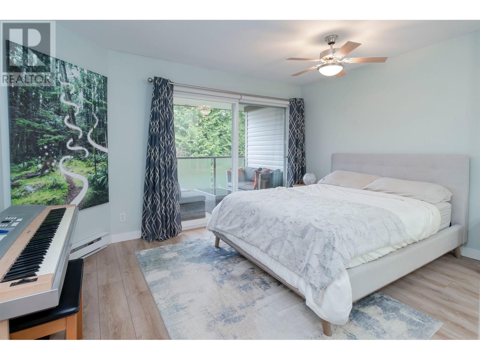 Listing Picture 15 of 23 : 301 7139 18 AVENUE, Burnaby / 本拿比 - 魯藝地產 Yvonne Lu Group - MLS Medallion Club Member