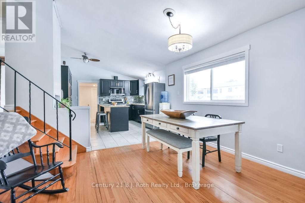 19 Lakeview Drive, Oro-Medonte, Ontario  L3V 0R3 - Photo 14 - S12034633