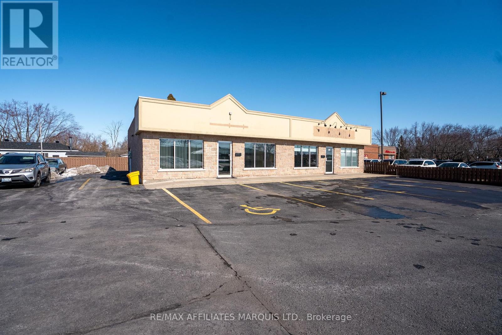 89 Tollgate Road, Cornwall, Ontario  K6J 5L5 - Photo 2 - X12034651