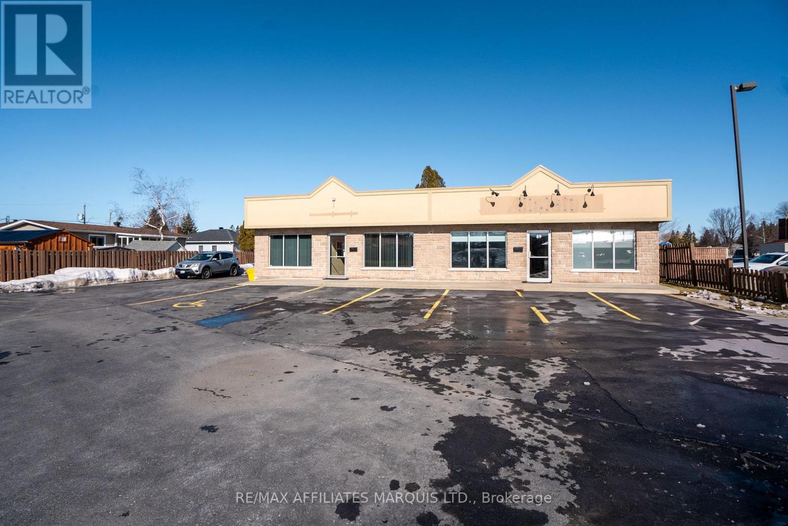89 Tollgate Road, Cornwall, Ontario  K6J 5L5 - Photo 3 - X12034651