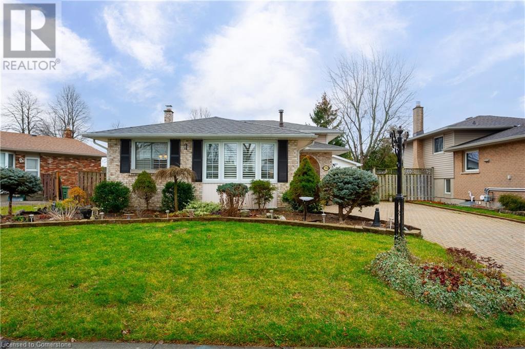 7984 Michael Street, Niagara Falls, Ontario  L2H 2B7 - Photo 1 - 40687882