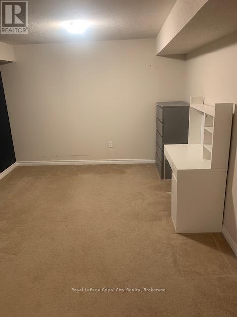 1429 Gordon Street, Guelph, Ontario  N1L 0B8 - Photo 13 - X12031517