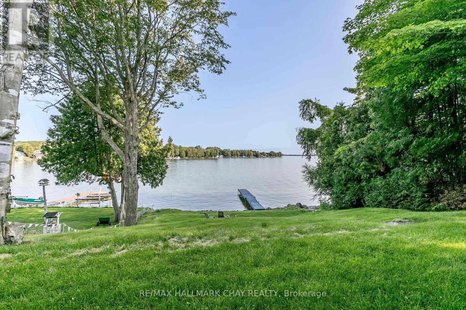 Property at 47 MOON POINT DRIVE image 3