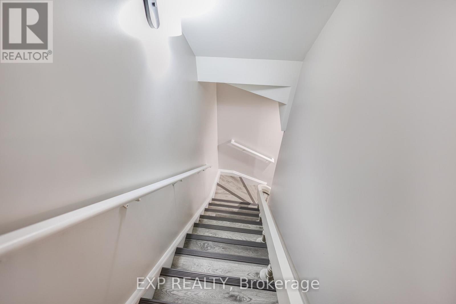 17 - 52 Postoaks Drive, Hamilton, Ontario  L0R 1W0 - Photo 16 - X12034636