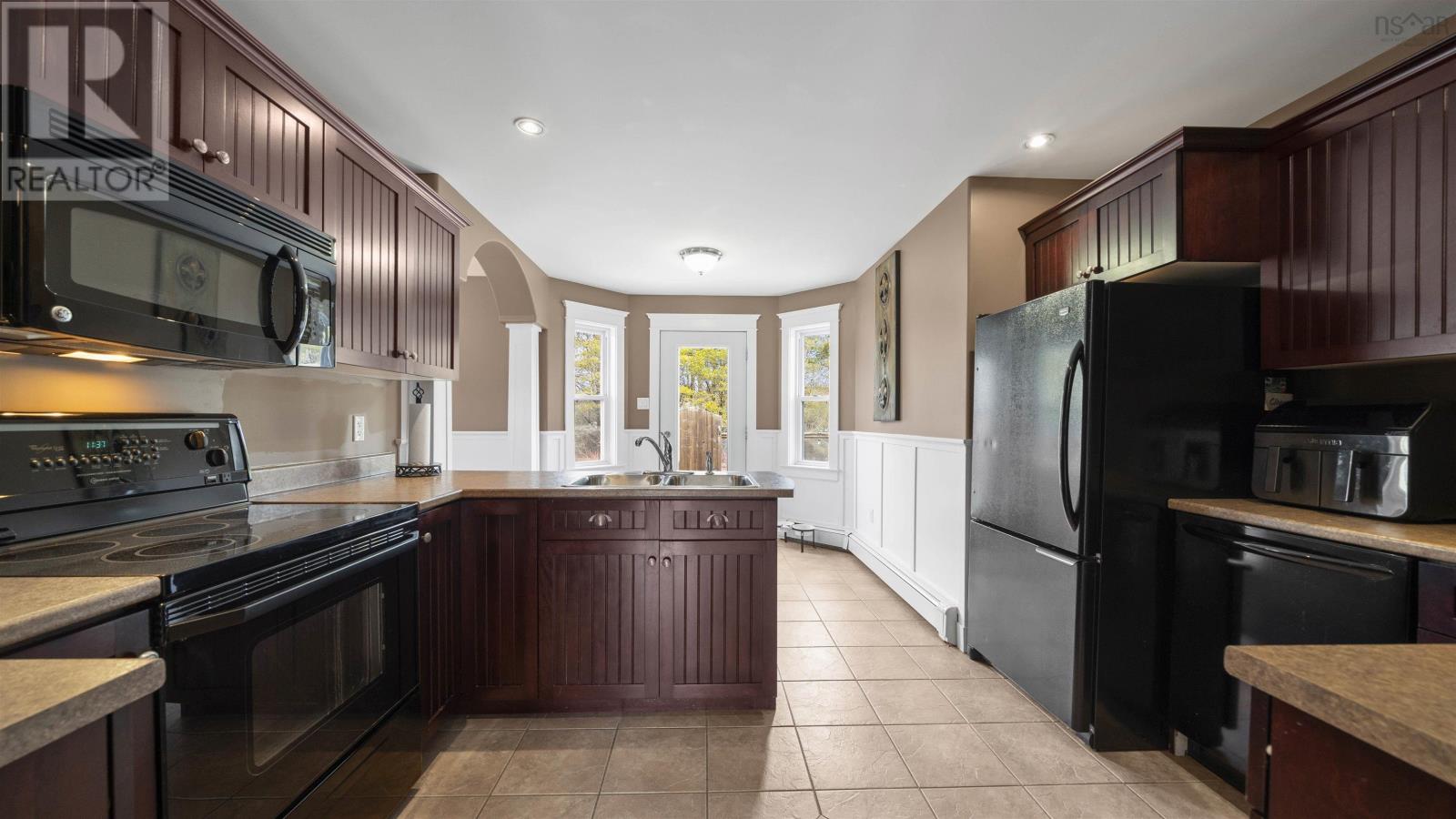 824 Basinview Drive, Bedford, Nova Scotia  B4A 3N4 - Photo 12 - 202505529