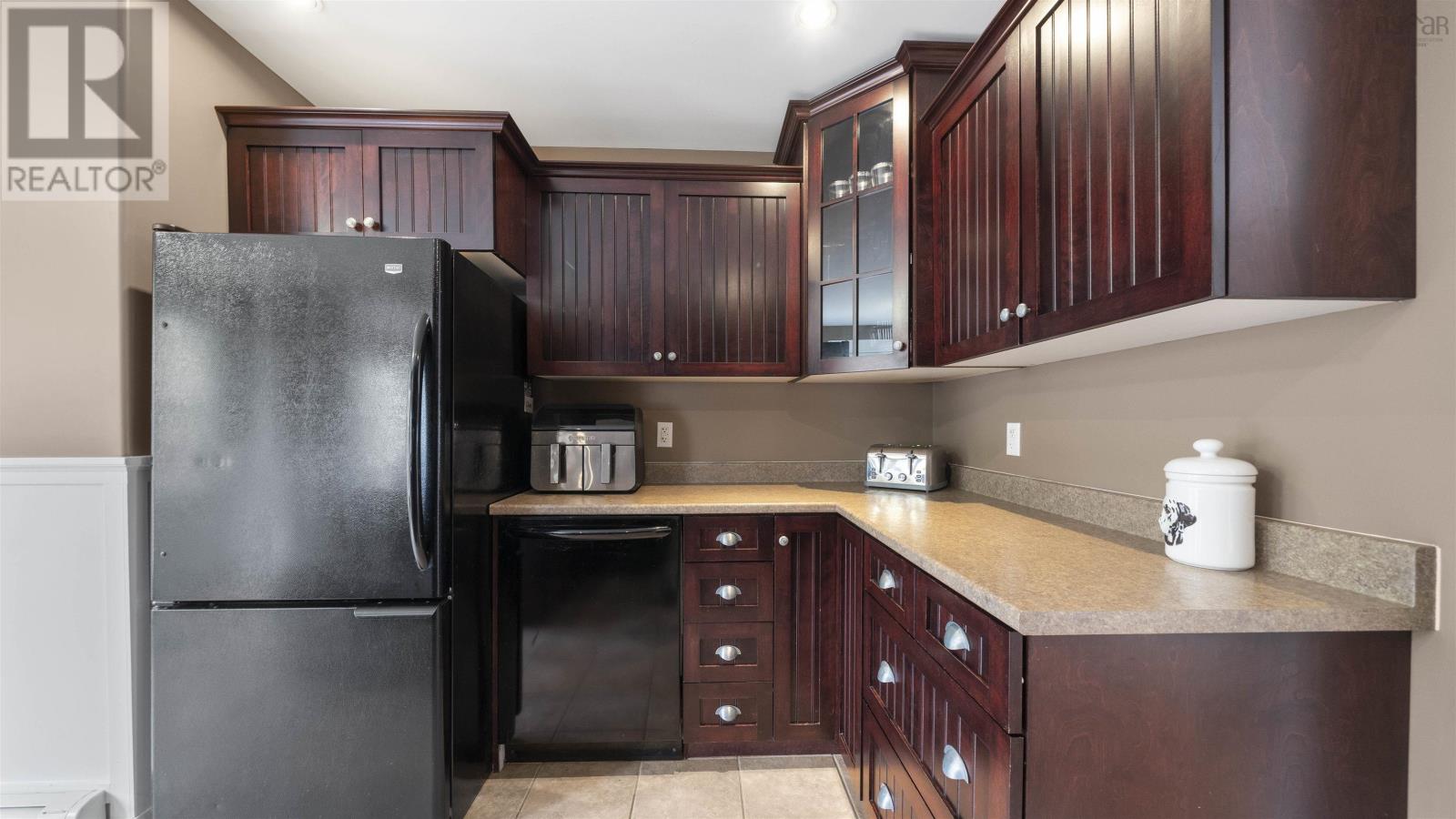 824 Basinview Drive, Bedford, Nova Scotia  B4A 3N4 - Photo 14 - 202505529