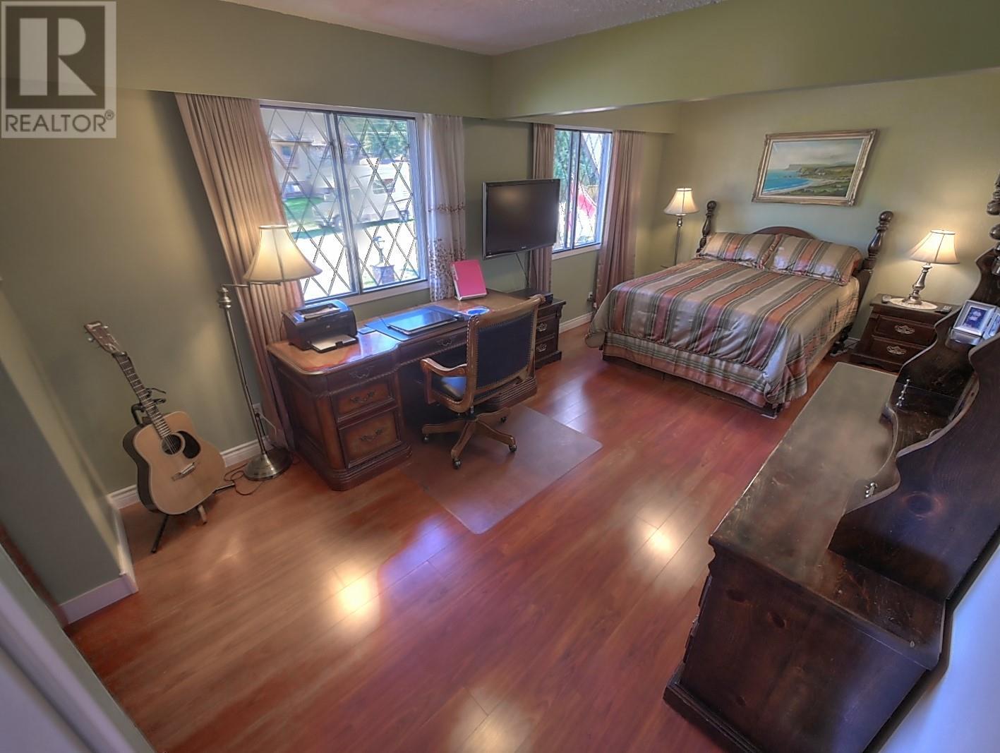 Property at 1731 BARRETT Drive image 5
