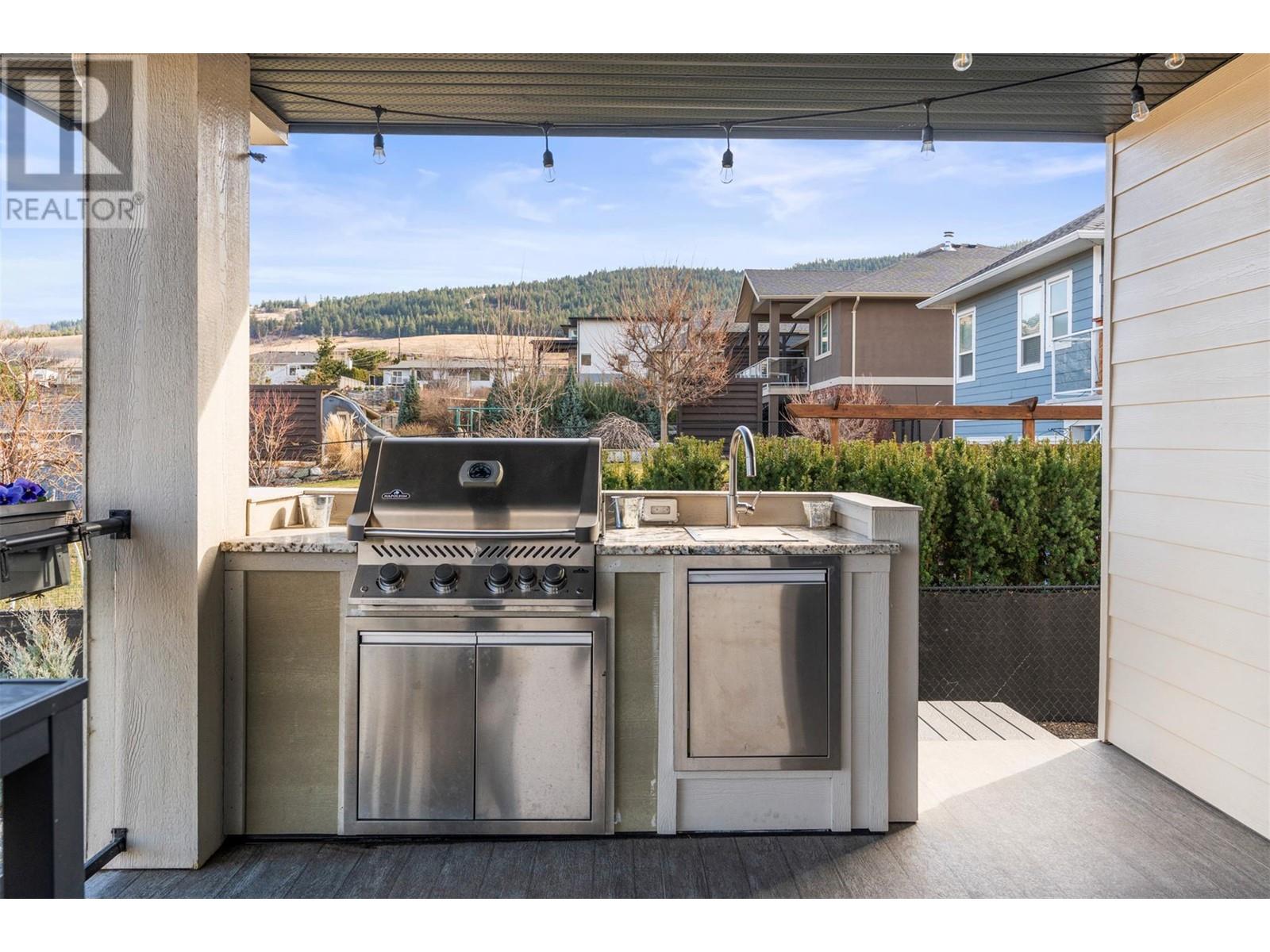 Property at 1021 Longacre Place image 3