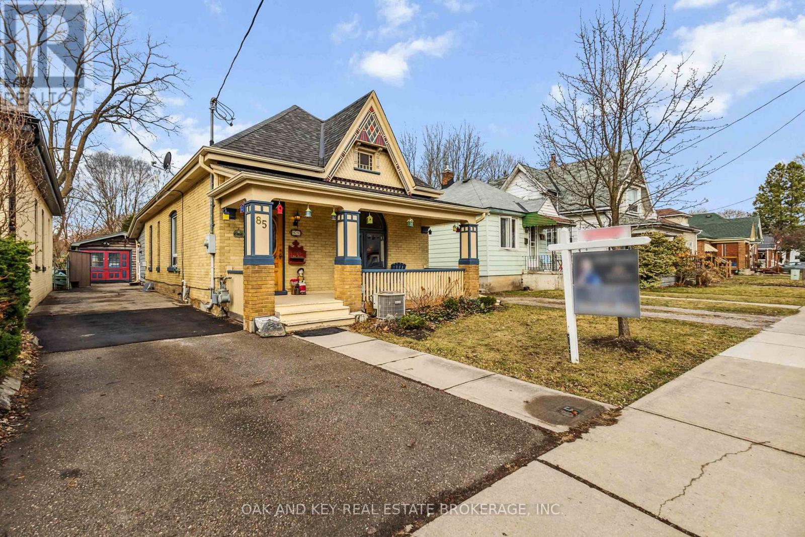Photo 4 of 50 for 85 Oak Street
