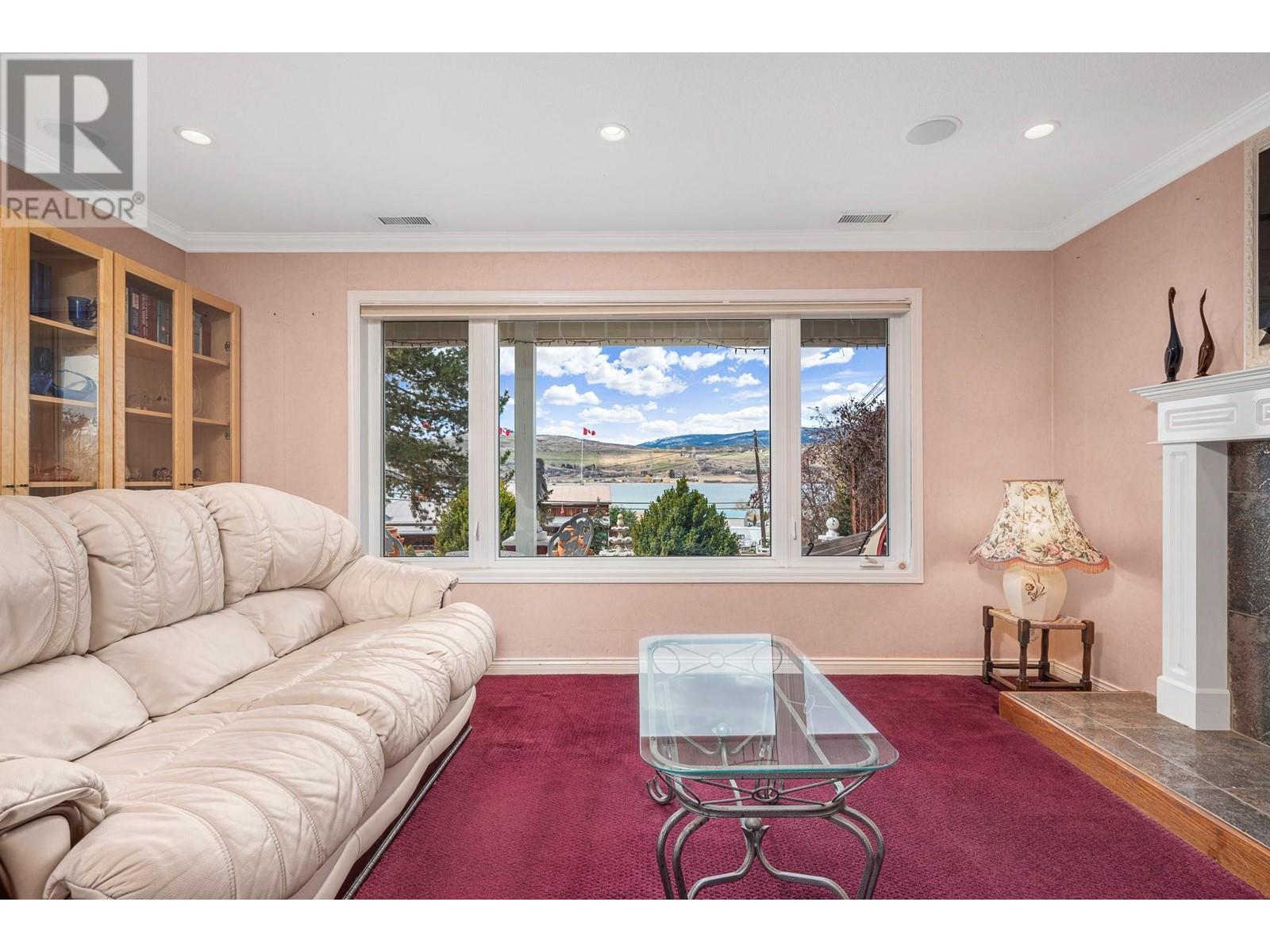 Property at 7777 Pleasant Valley Road image 4