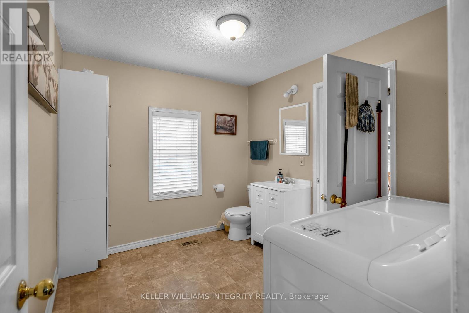 16172 Rush City Road, North Stormont, Ontario  K0C 1V0 - Photo 18 - X12021689