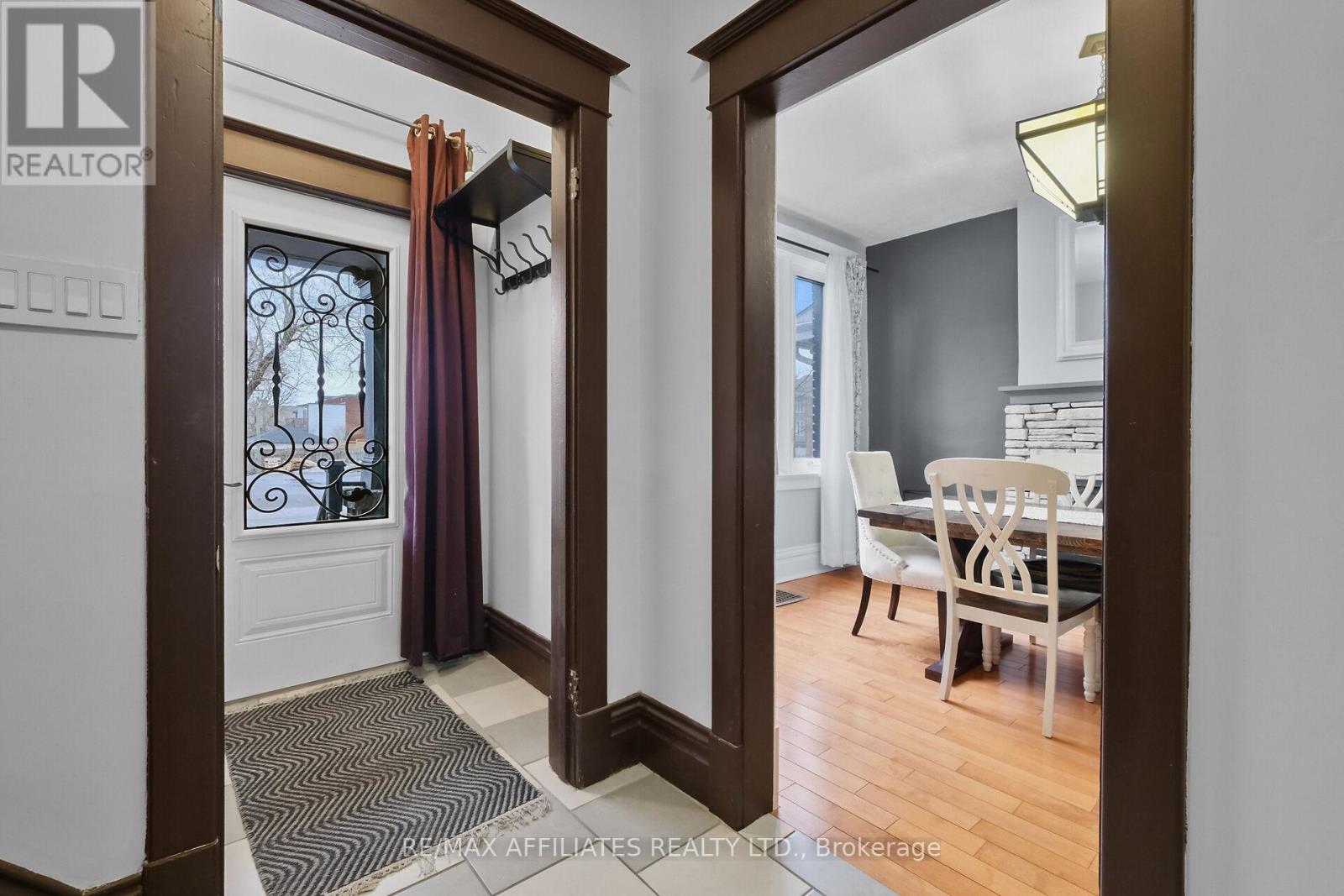 Property at 475 KENT STREET image 4