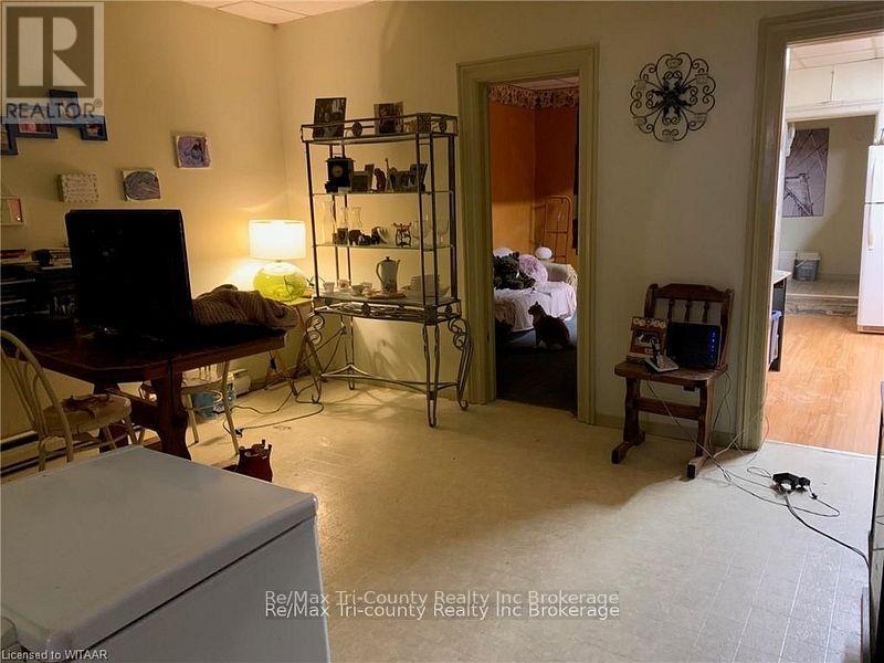 92 Broadway Street, Tillsonburg, Ontario  N4G 3P6 - Photo 6 - X12034771