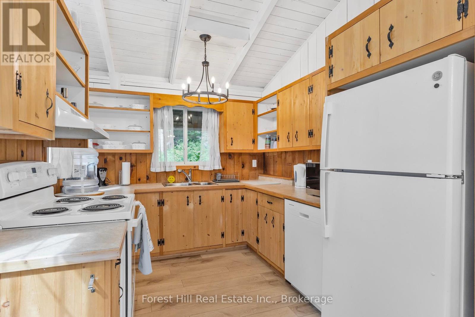 1609 Acton Island Road, Muskoka Lakes, Ontario  P0C 1A0 - Photo 4 - X12034691