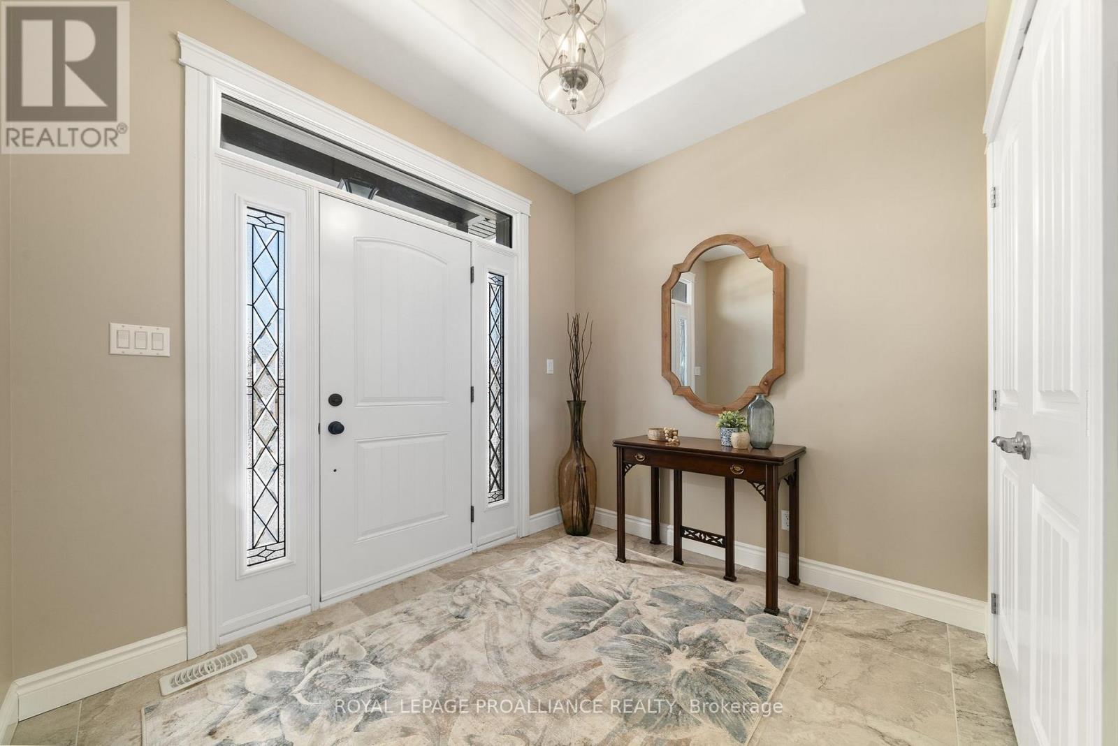 Property at 17 ROSSLYN DRIVE image 5