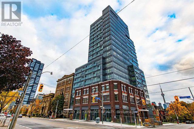 601R - 231 COLLEGE STREET, Toronto, Ontario
