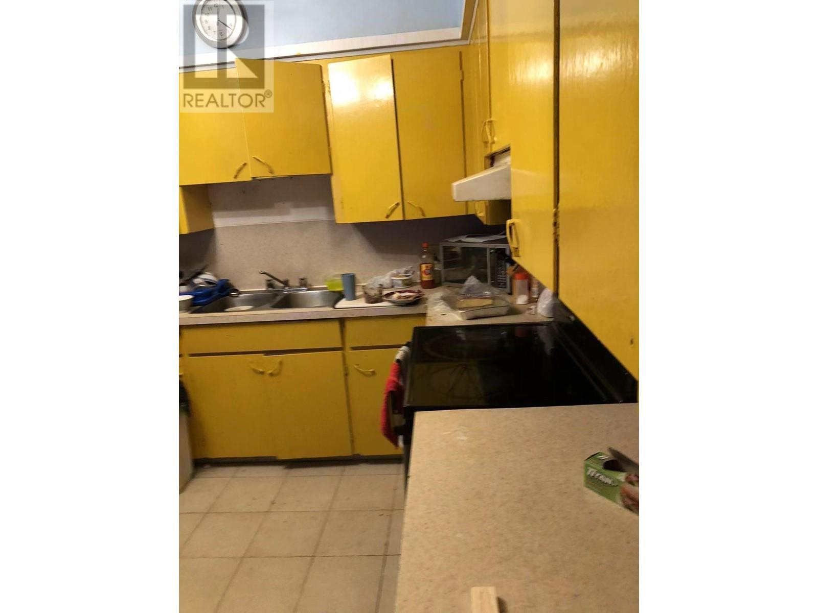5868 Victoria Drive, Vancouver, British Columbia  V5P 3W9 - Photo 3 - C8067743