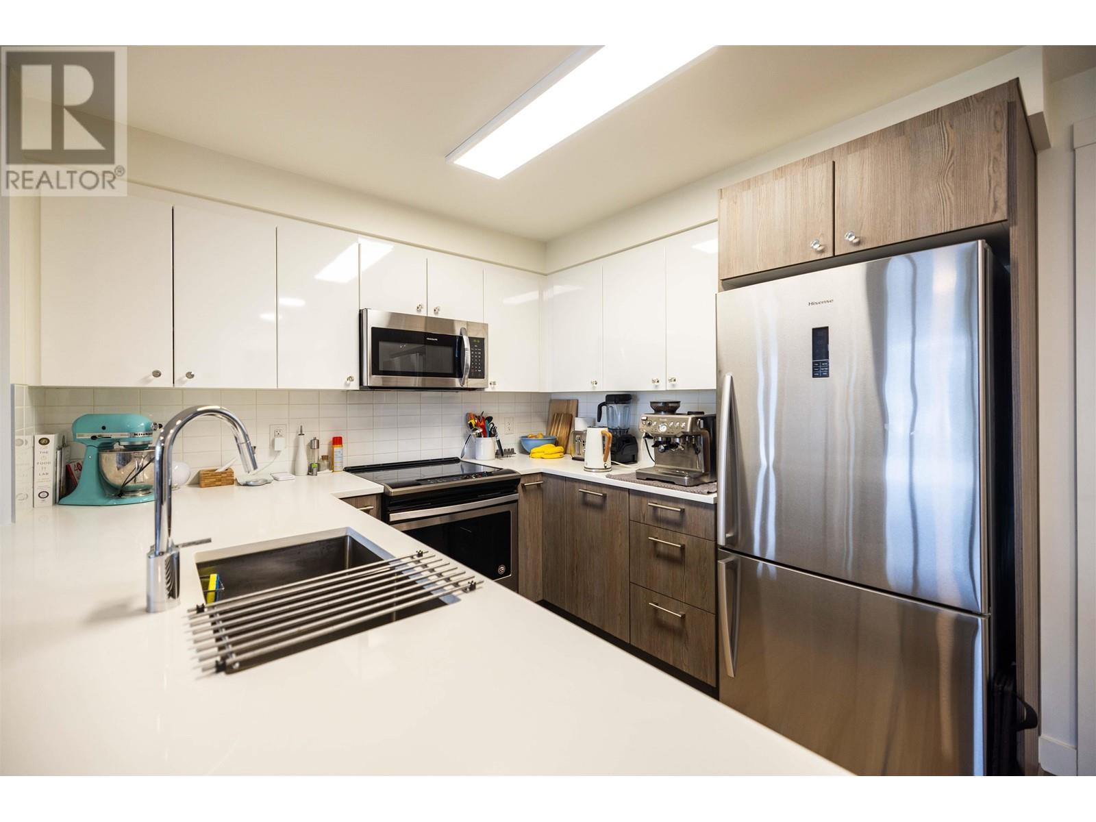 411 2525 Clarke Street, Port Moody, British Columbia  V3H 0J3 - Photo 7 - R2975121