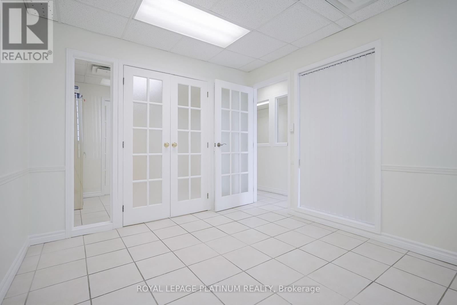 36 - 6033 Shawson Drive, Mississauga, Ontario  L5T 1H8 - Photo 5 - W12034683