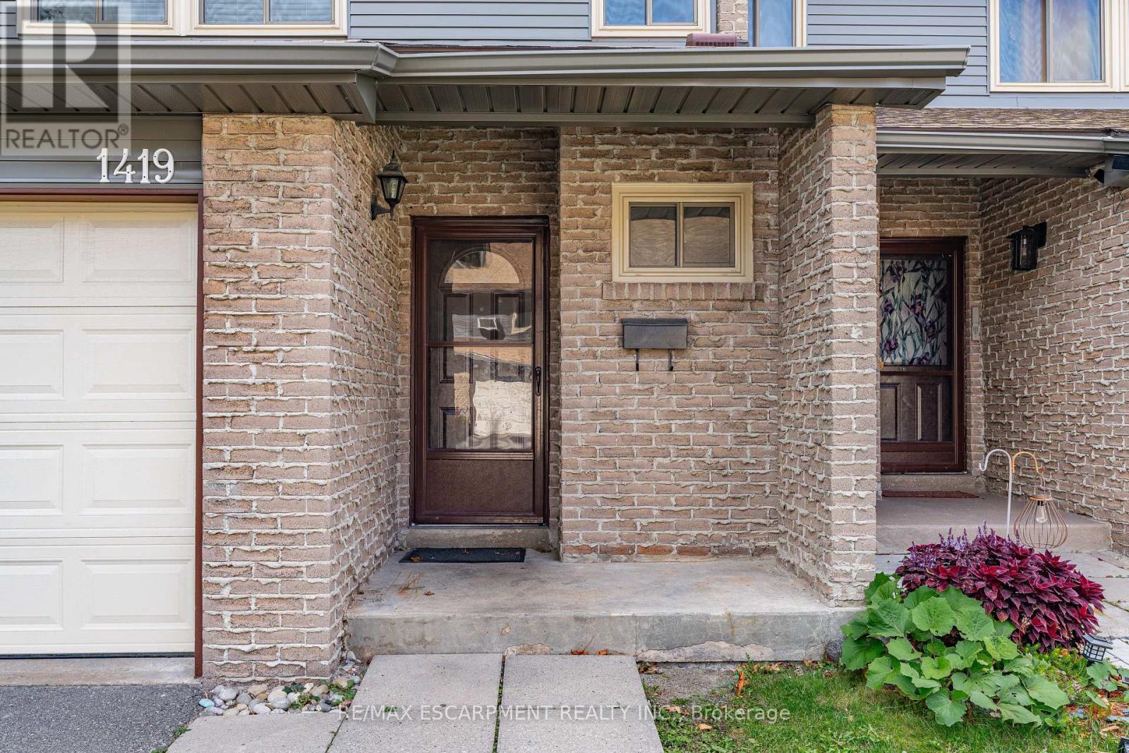 Property at 1419 ESTER DRIVE image 3