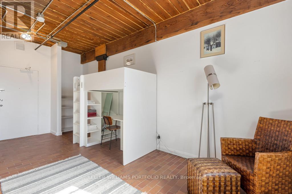 G11 - 24 Noble Street, Toronto, Ontario  M6K 2C8 - Photo 4 - W12034740