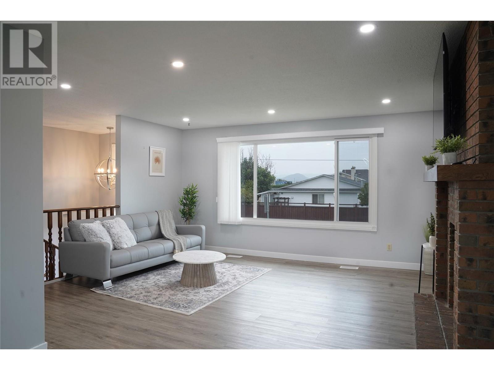 Property at 305 Ziprick Road image 1