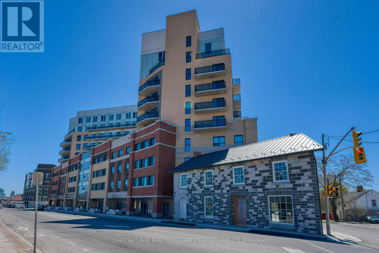 Property at 925 - 652 PRINCESS STREET image 1