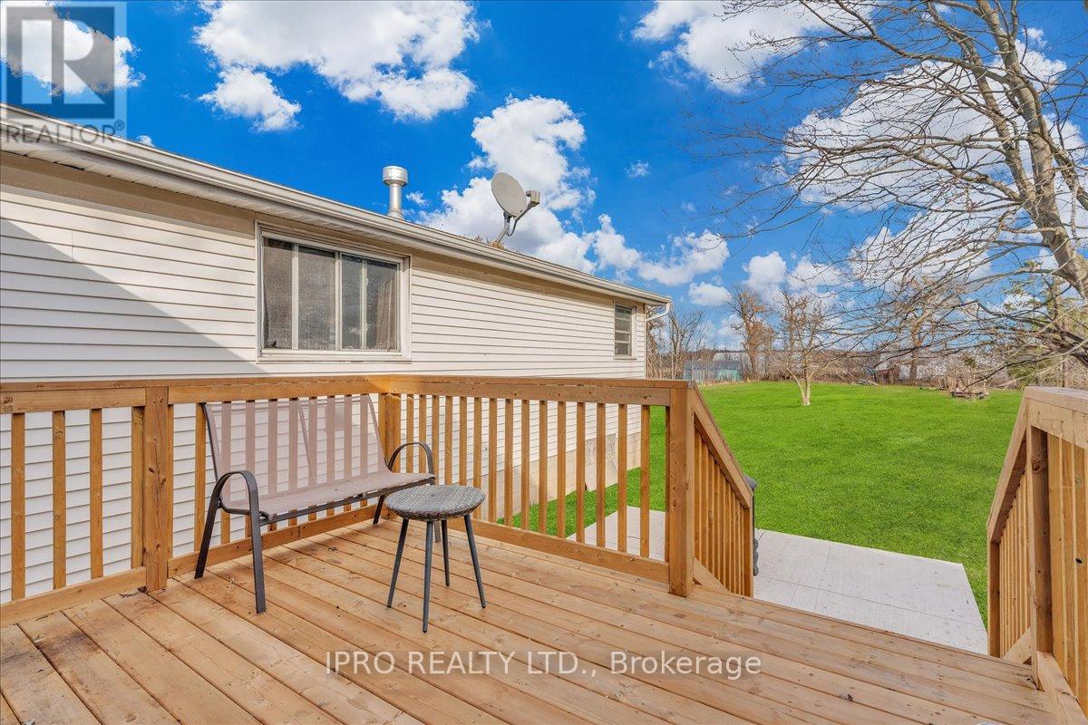Property at 2206 STEVENSVILLE ROAD image 4