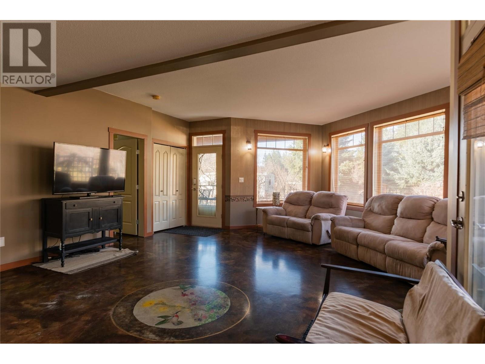 250 1st Avenue, Christina Lake, British Columbia  V0H 1E0 - Photo 51 - 10339854
