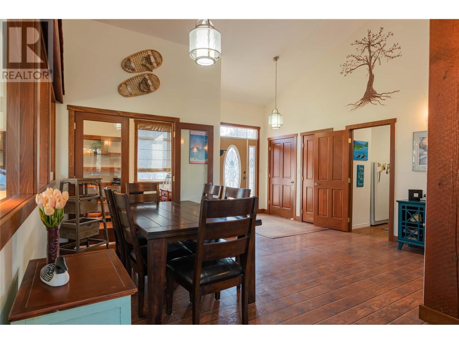 250 1st Avenue, Christina Lake, British Columbia  V0H 1E0 - Photo 6 - 10339854
