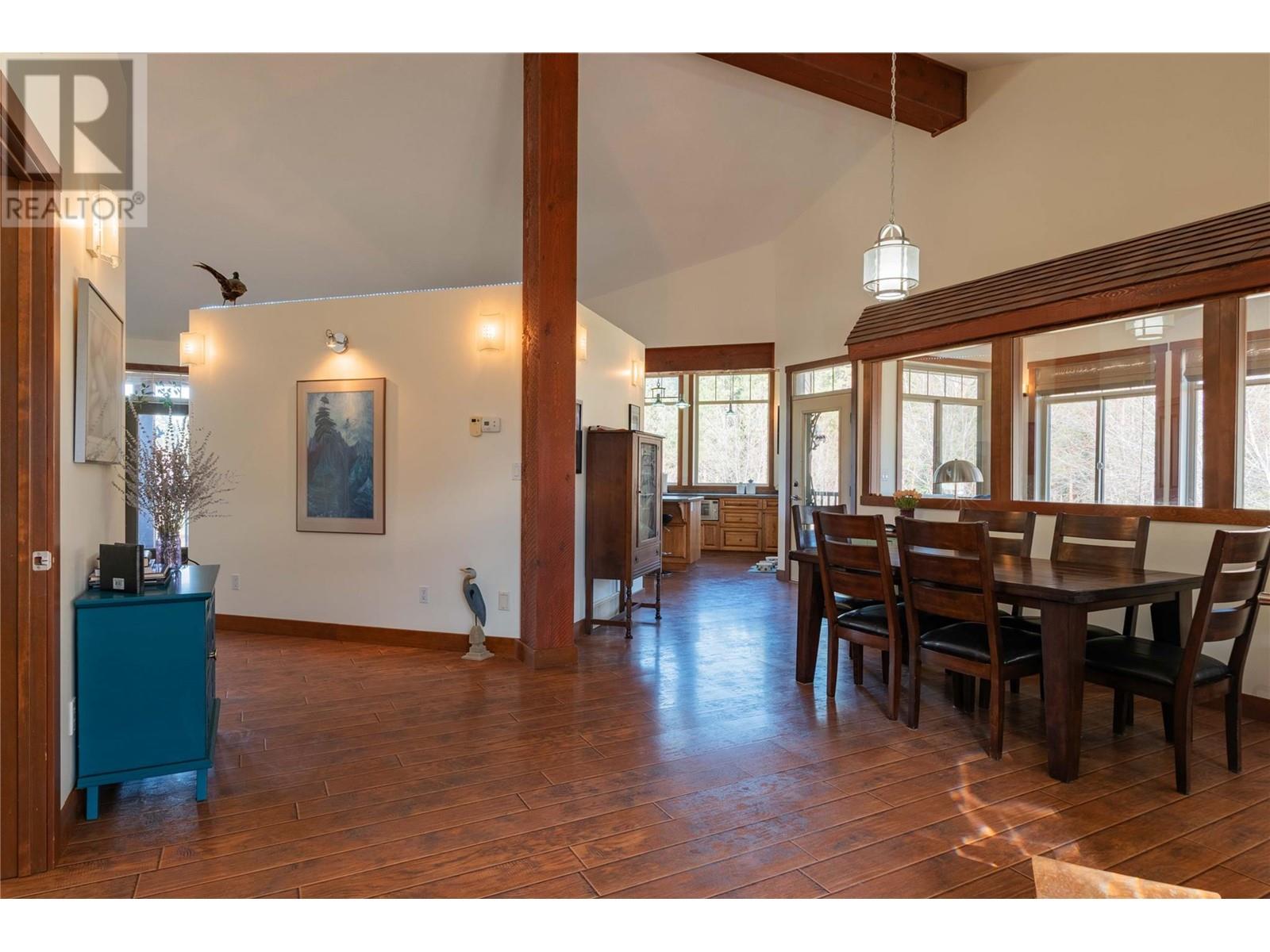 250 1st Avenue, Christina Lake, British Columbia  V0H 1E0 - Photo 4 - 10339854
