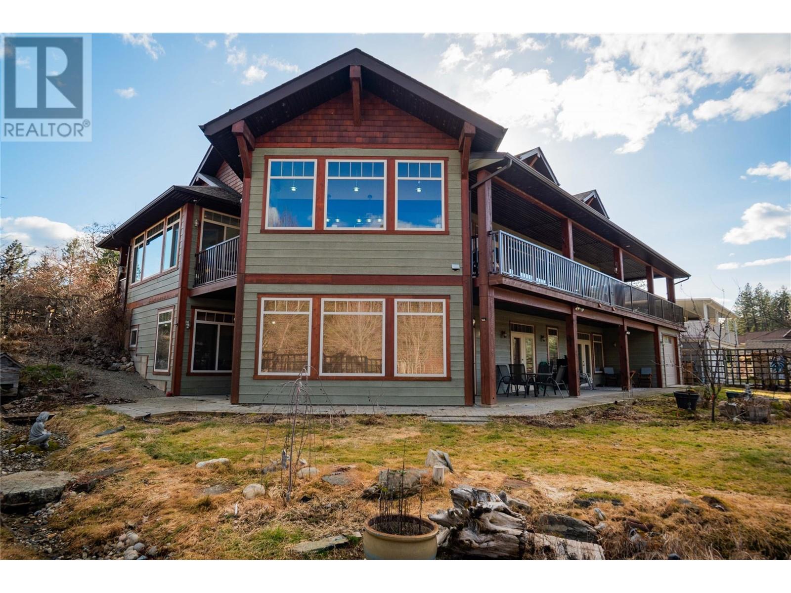 250 1st Avenue, Christina Lake, British Columbia  V0H 1E0 - Photo 3 - 10339854