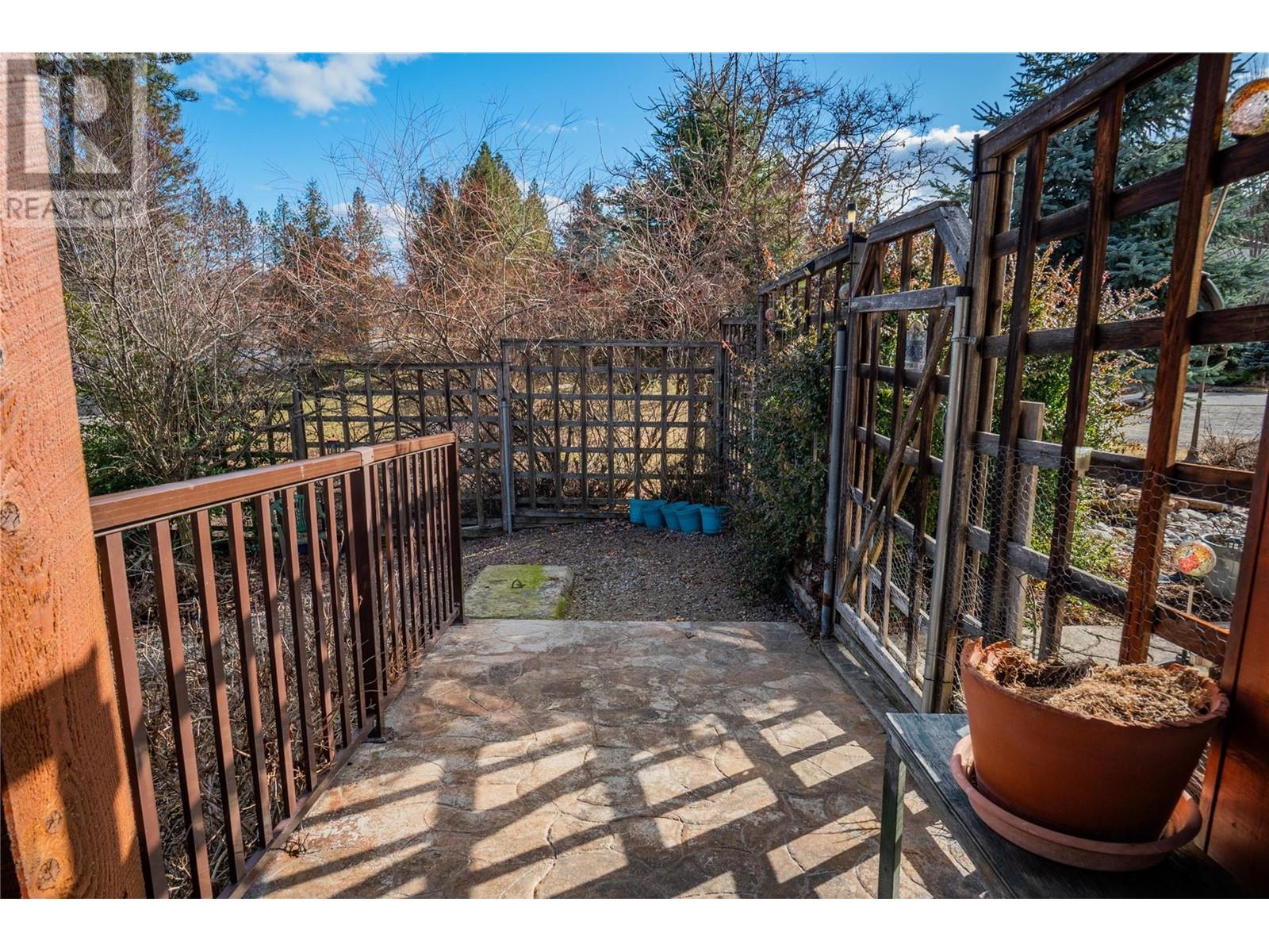 250 1st Avenue, Christina Lake, British Columbia  V0H 1E0 - Photo 68 - 10339854