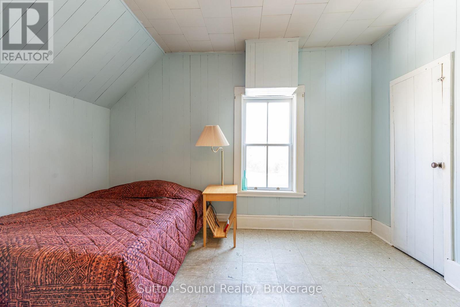443 And 445 Taylor Street, South Bruce Peninsula, Ontario  N0H 2T0 - Photo 19 - X12034805
