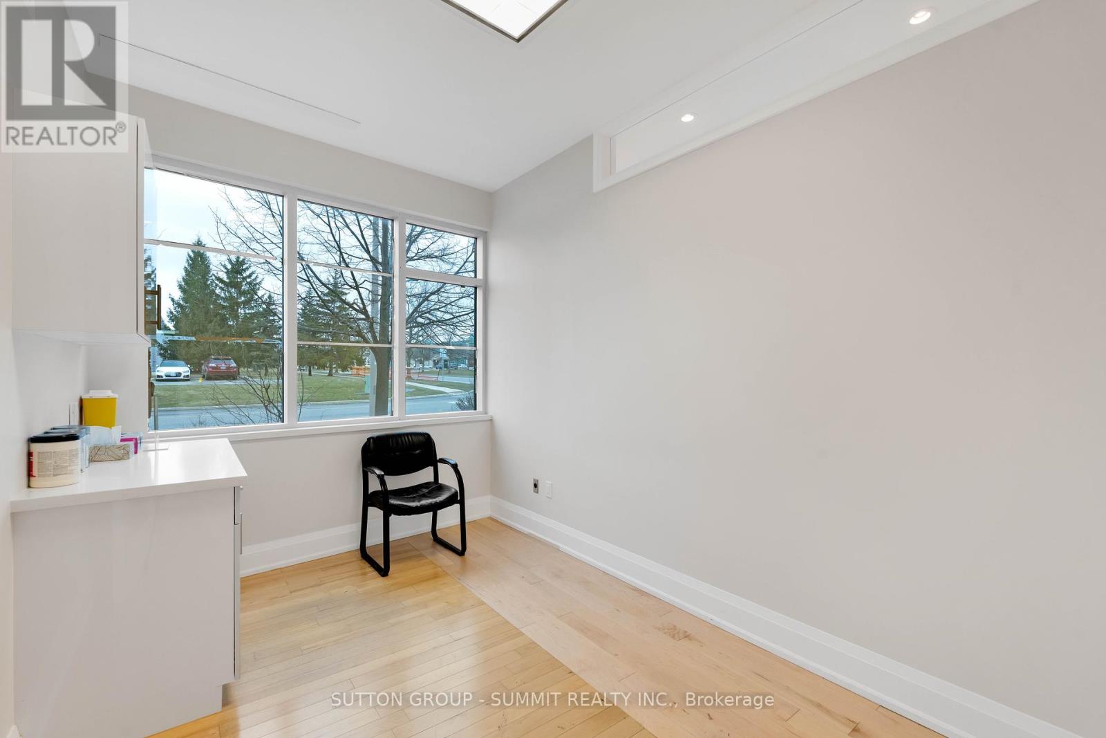 1 - 2390 Bristol Circle, Oakville, Ontario  L6H 6M5 - Photo 13 - W12034693