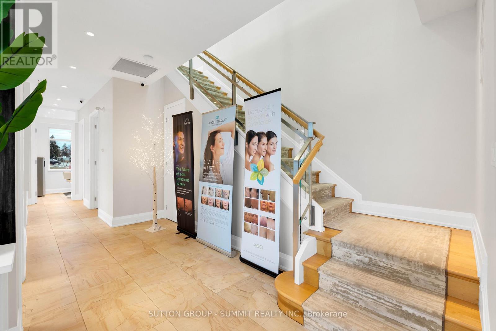 1 - 2390 Bristol Circle, Oakville, Ontario  L6H 6M5 - Photo 7 - W12034693
