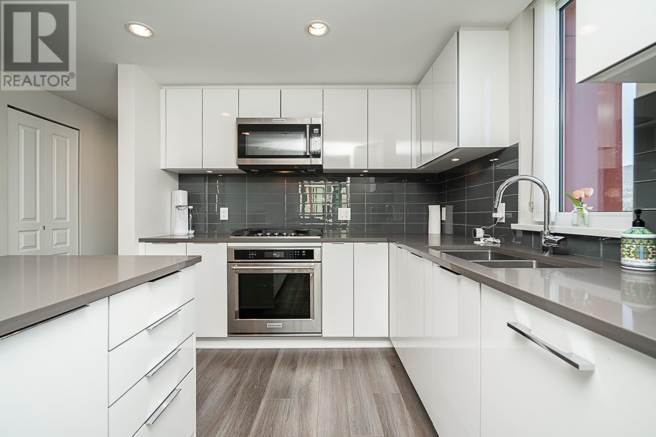 2301 3096 Windsor Gate, Coquitlam, British Columbia  V3B 0P4 - Photo 13 - R2980707